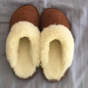 Fluffy slippers